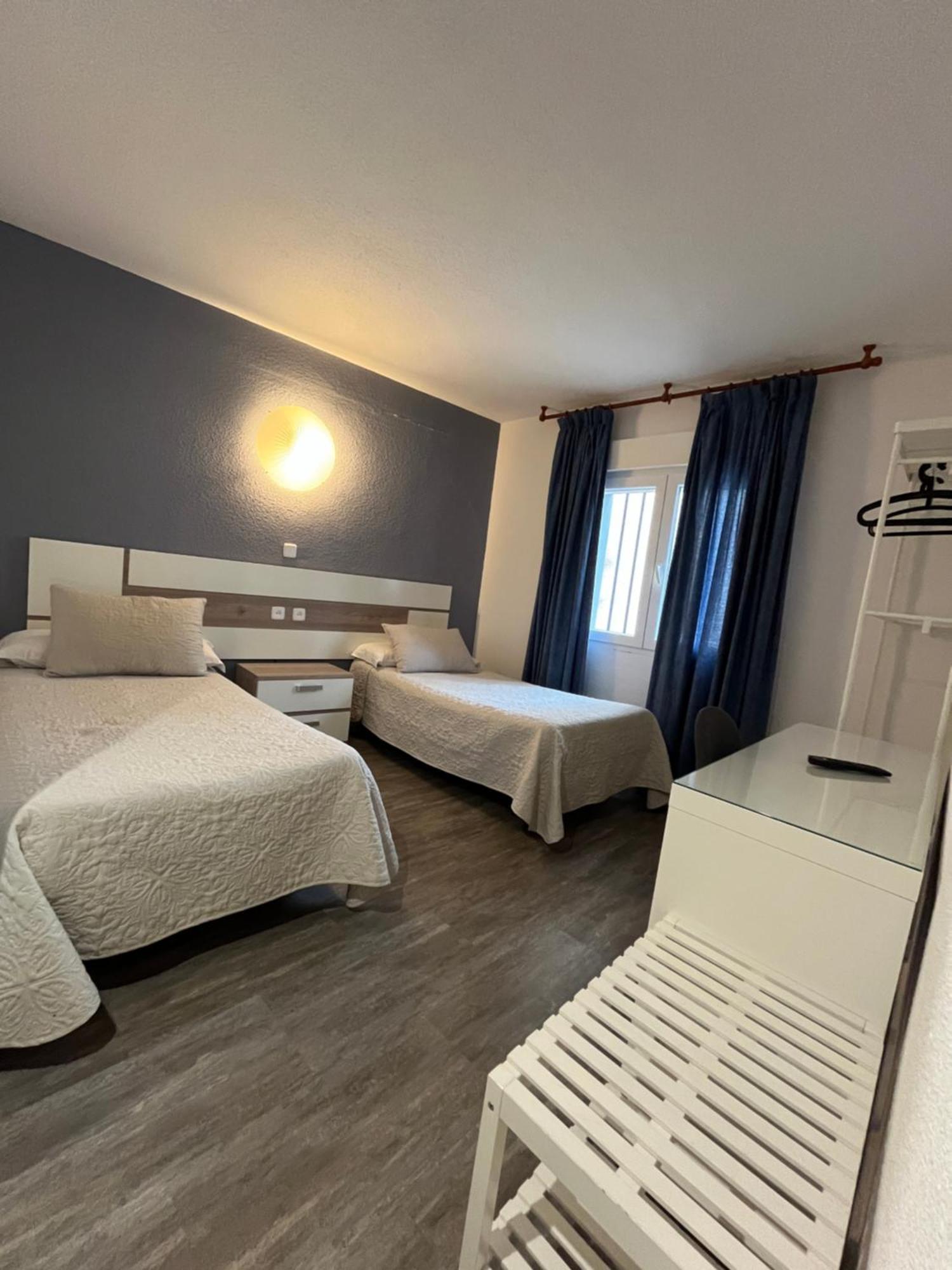 Hostal Azul El Molar Kültér fotó